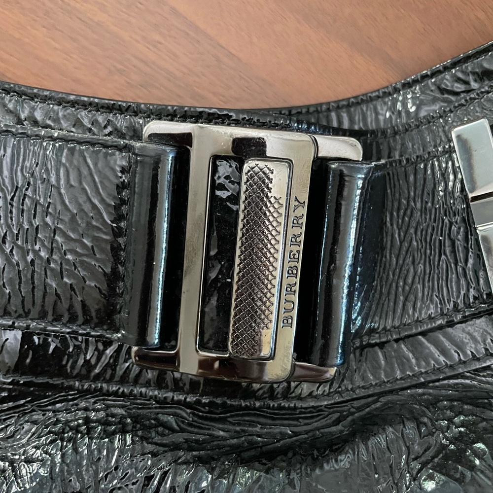 COPY - Burberry - Black Patent Leather Bag - Picture 5 of 8